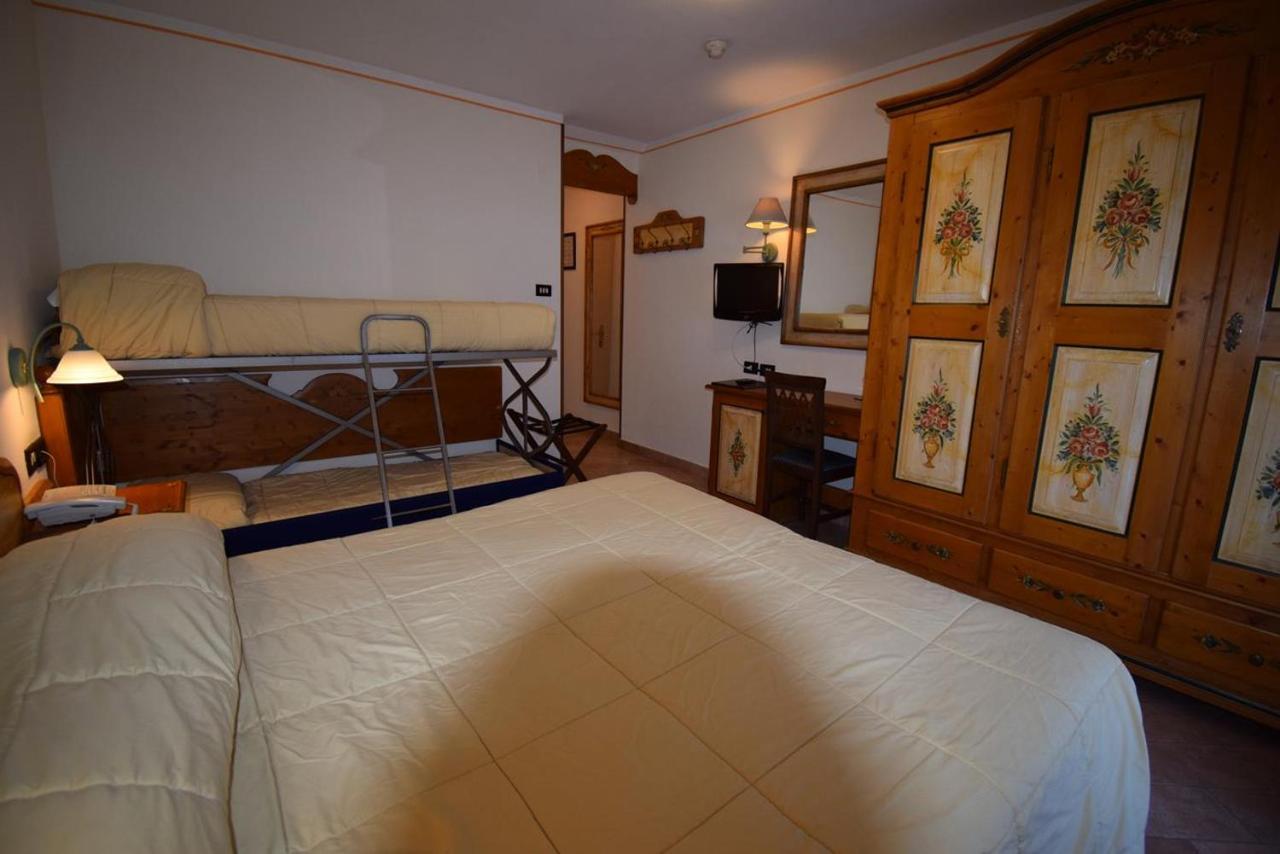 Park Hotel Mater Dei Поцца-ди-Фасса Экстерьер фото